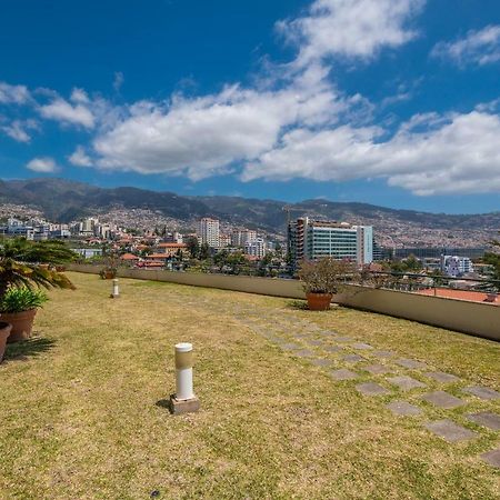Miramar Apartment With Pool By Hr Madeira Funchal  Eksteriør billede
